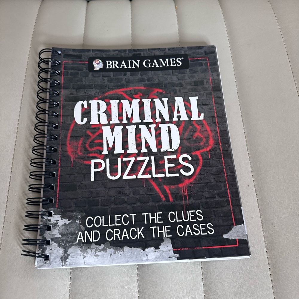 NWOT Criminal Mind Puzzles Black and Red Spiral-Bound Game